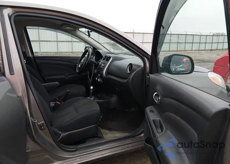 2014 Nissan Versa 1.6 Sv z USA, uszkodzony, nr VIN 3N1CN7AP3EL850222